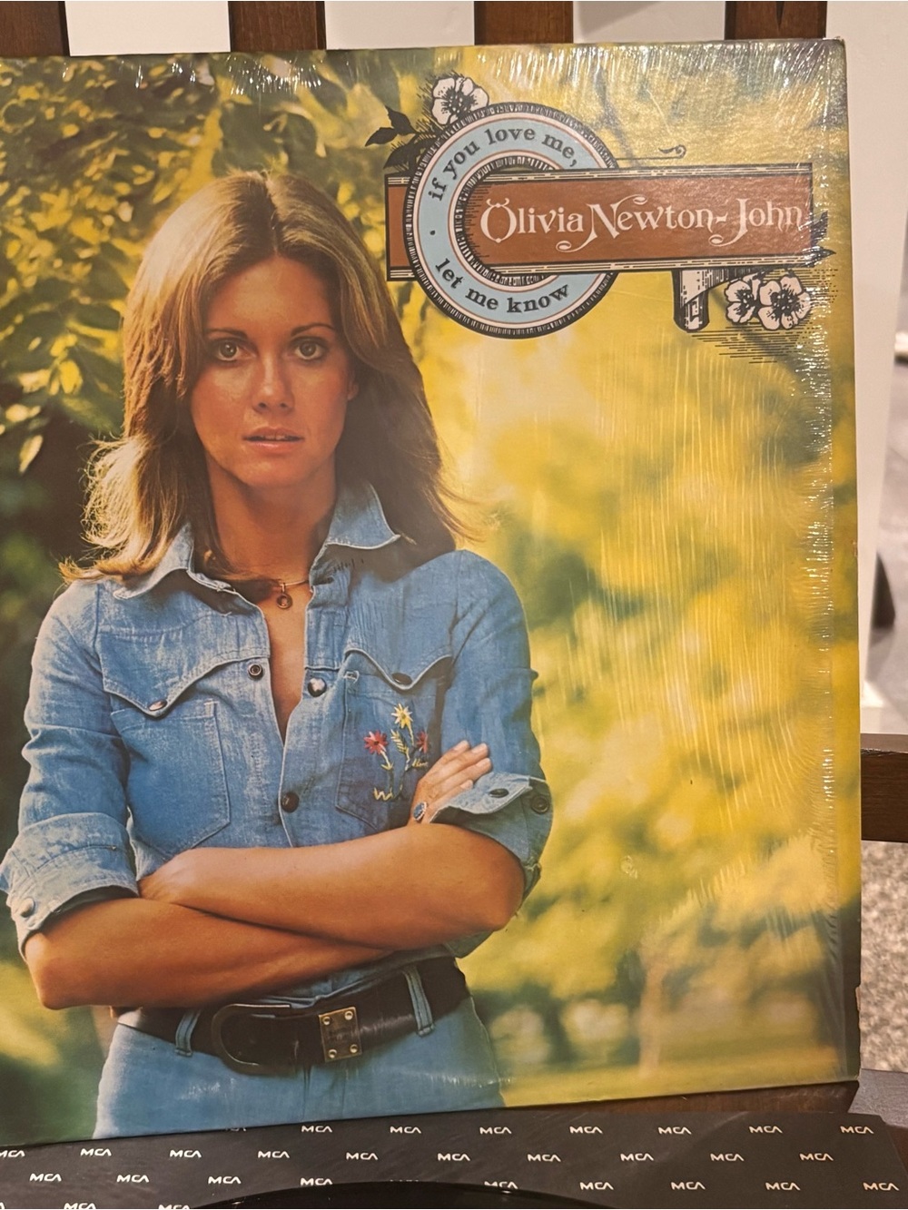 OLIVIA NEWTON JOHN IF YOU LOVE ME LET ME KNOW LP VINYL RECORD 1974 MCA RECORDS.
